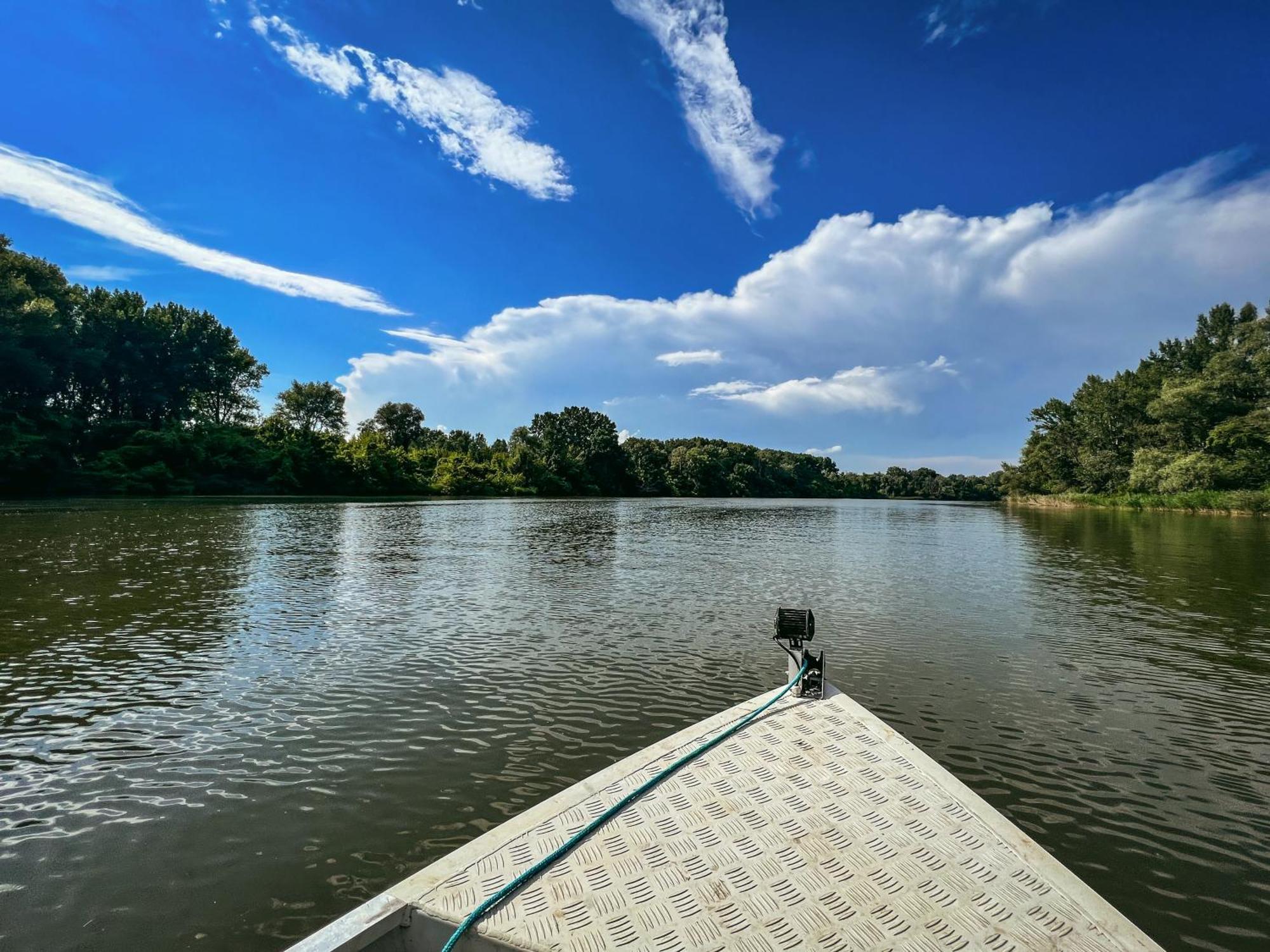 Отель Lakohajo, Uszohaz - Tisza-To Тисафюред Экстерьер фото